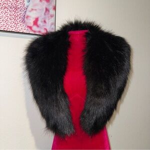 Luxurious Black Faux Fur Collar